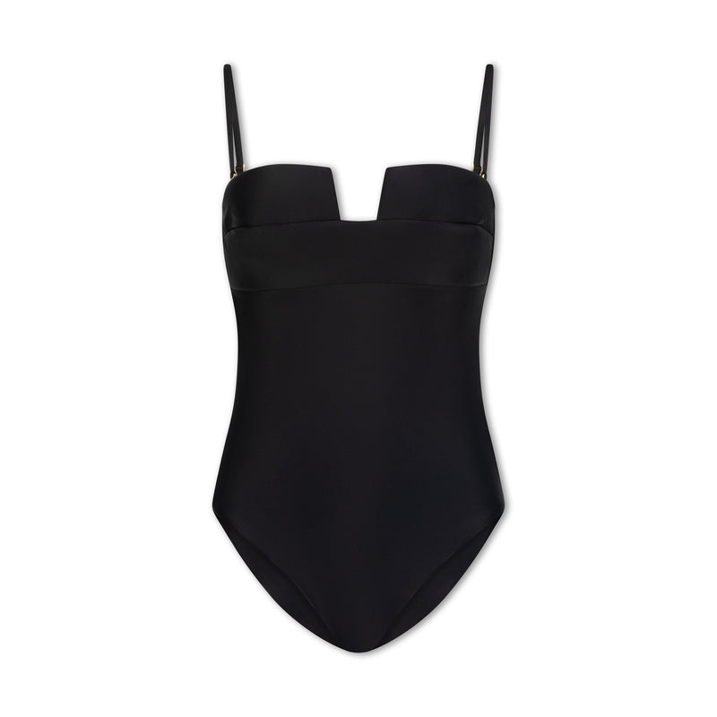 Grace Capittonne in Black
