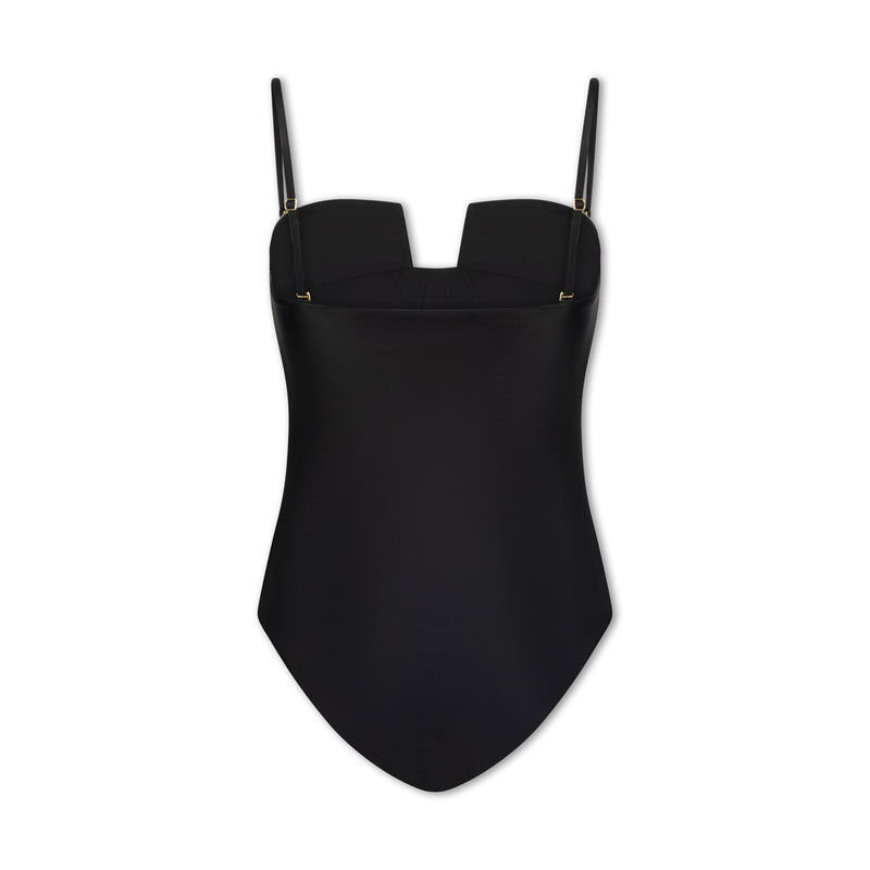 Grace Capittonne in Black